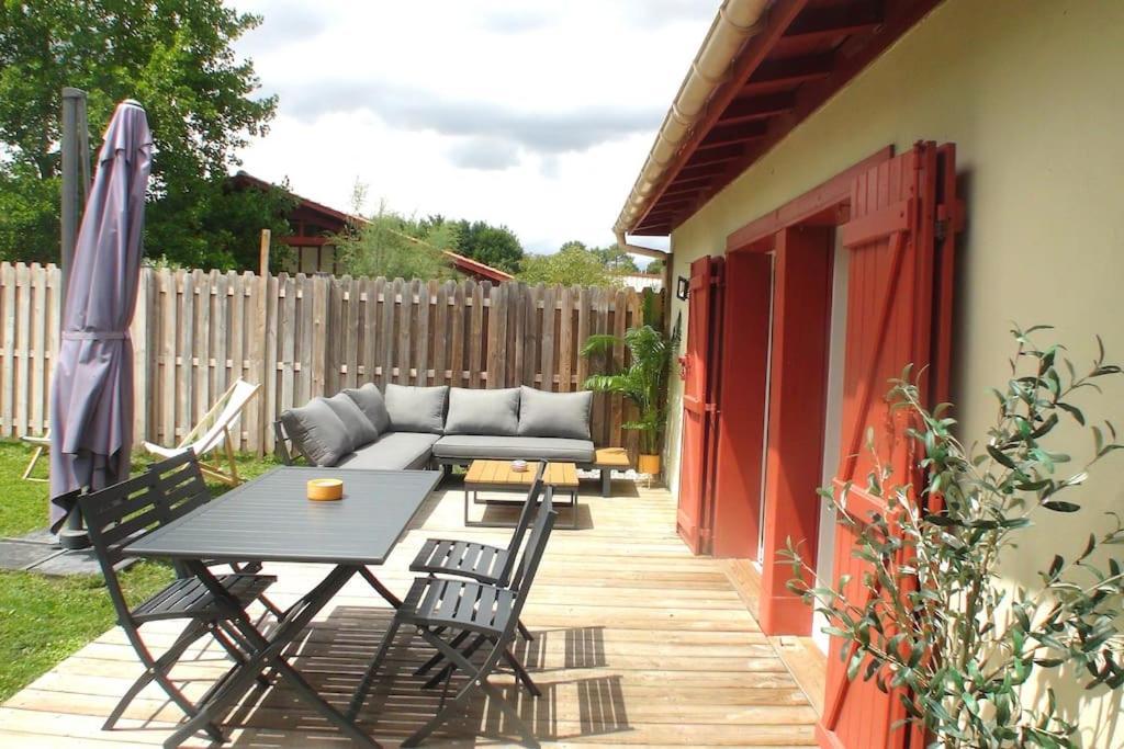 Maison Esprit Des Lois La Brede Exteriör bild